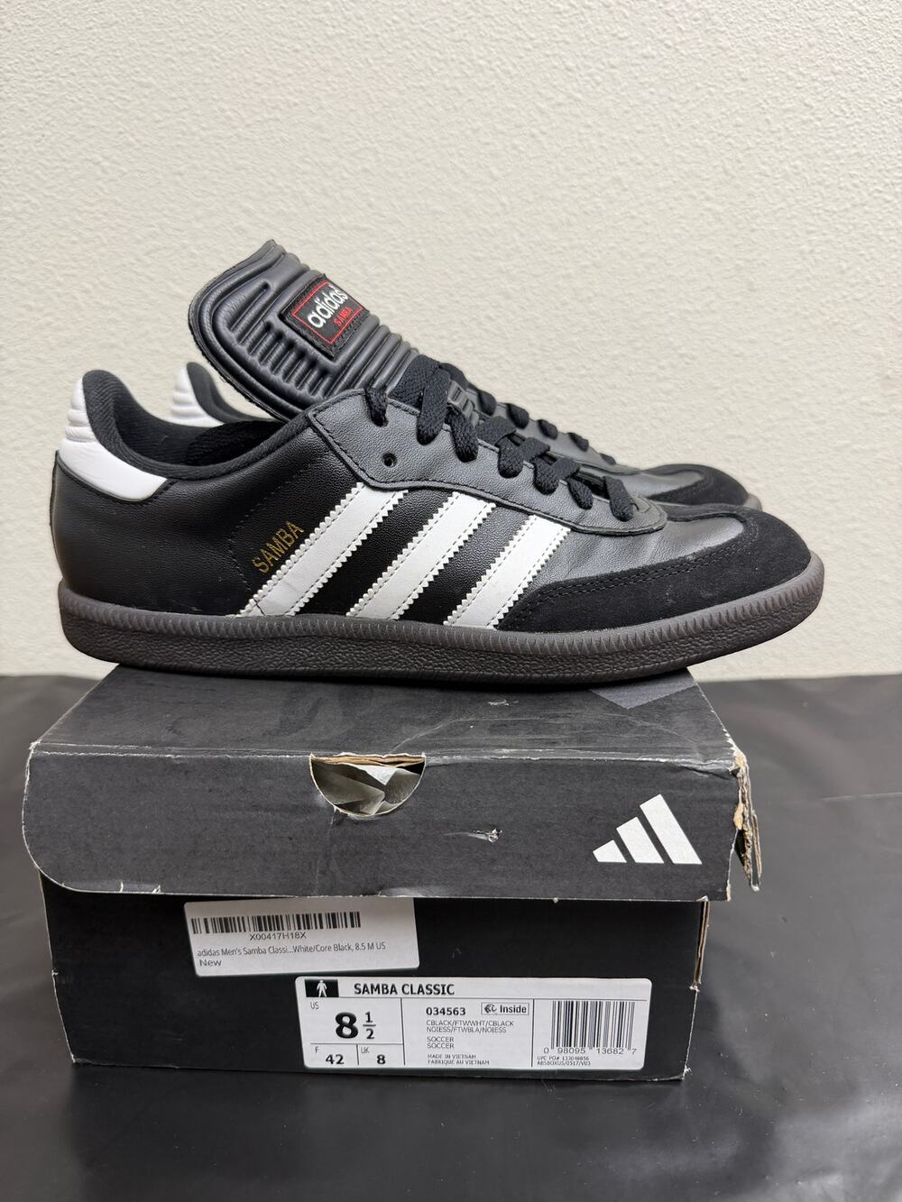 Adidas Samba Classic Black White Gum US 8 Use